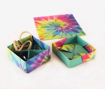 Бумажная книга «Origami Paper. 300 sheets. Tie-Dye Patterns. 10 cm» - фото №4 - миниатюра