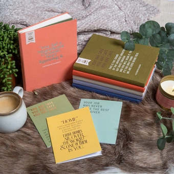 Паперова книга «Elizabeth Gilbert Brave & Fascinating Card (Pack of 6)», авторів Елізабет Ґілберт, Емілі Макдауелл - фото №4 - мініатюра
