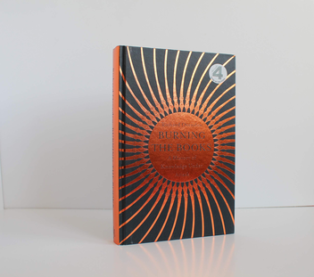 Бумажная книга «Burning the Books.  A History of Knowledge Under Attack», автор Ричард Овенден - фото №2 - миниатюра