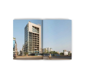 Бумажная книга «Foyez Ullah. Dhaka's Tropical Expressiv Architecture», автор Брайан Хоуз - фото №7 - миниатюра