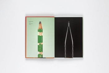 Бумажная книга «The Secret Life of the Pencil. Great Creatives and Their Pencils », авторов Алекс Хаммонд, Майк Тинни - фото №5 - миниатюра