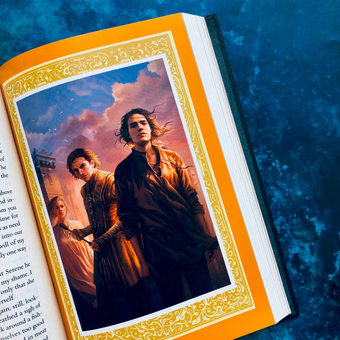 Паперова книга « Assassin's Apprentice», автор Робін Гобб - фото №3 - мініатюра