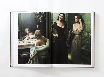 Бумажная книга «Annie Leibovitz. Portraits 2005-2016» - фото №7 - миниатюра