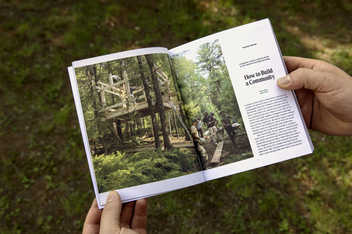 Паперова книга «Cabin Porn. Inspiration for Your Quiet Place Somewhere», автор Зак Кляйн - фото №3 - мініатюра
