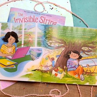 Паперова книга «The Invisible String Backpack», автор Патріс Карст - фото №3 - мініатюра