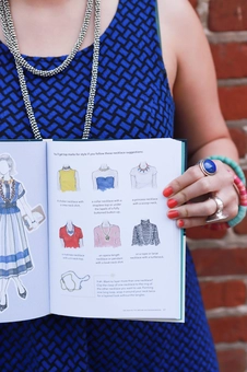 Бумажная книга «50 Ways to Wear Accessories», автор Лорен Фридман - фото №7 - миниатюра