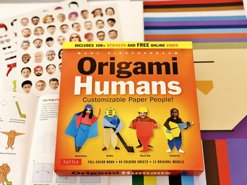 Паперова книга «Origami Humans Kit: Customizable Paper People!», автор Марк Кірхенбаум - фото №2 - мініатюра