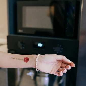 «Тимчасове тату Tattooshka Народжена бути щасливою (L-29)», бренда Tattooshka - фото №5 - миниатюра