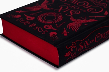 Бумажная книга «Six of Crows. Book 1», автор Ли Бардуго - фото №4 - миниатюра