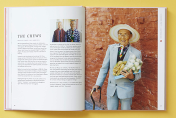 Бумажная книга «Chinatown Pretty. Fashion and Wisdom from Chinatown's Most Stylish Seniors», авторов Валери Луу, Андрия Ло - фото №2 - миниатюра