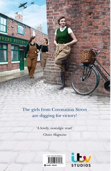Бумажная книга «The Land Girls from Coronation Street», автор Магги Салливан - фото №6 - миниатюра