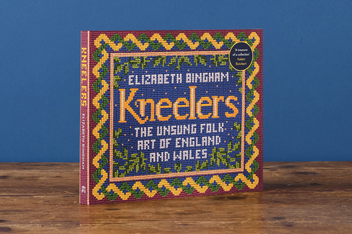 Бумажная книга «Kneelers. The Unsung Folk Art of England and Wales», автор Элизабет Бингхэм - фото №2 - миниатюра