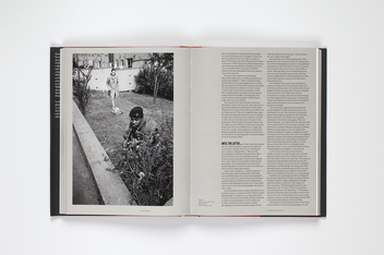 Бумажная книга «Bystander. A History of Street Photography», авторов Джоэл Мейеровиц, Колин Вестербек - фото №7 - миниатюра