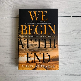 Бумажная книга «We Begin at the End», автор Крис Уитакер - фото №2 - миниатюра