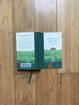 Бумажная книга «The Joy of Walking: Selected Writings» - фото №4 - миниатюра
