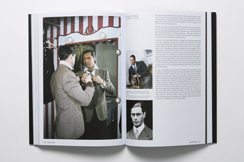 Паперова книга «The Details. Iconic Men's Accessories», автор Джош Сімс - фото №5 - мініатюра