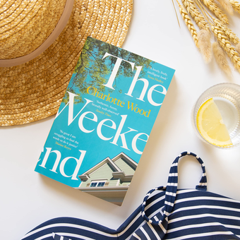 Бумажная книга «The Weekend», автор Шарлотта Вуд - фото №3 - миниатюра