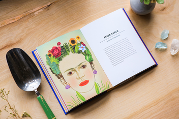 Бумажная книга «Recipes for Good Luck. The Superstitions, Rituals, and Practices of Extraordinary People», автор Эллен Вайнштейн - фото №5 - миниатюра