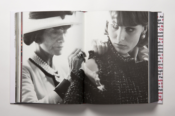 Бумажная книга «Fashion 150. 150 Years, 150 Designers», автор Адриана Пьяцца - фото №5 - миниатюра