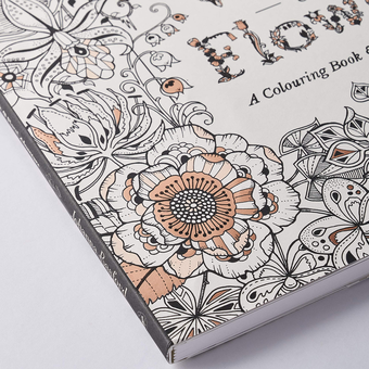 Бумажная книга «World of Flowers: A Colouring Book and Floral Adventure», автор Джоанна Басфорд - фото №3 - миниатюра