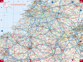 Паперова книга «2018 Collins Europe Essential Road Atlas 1:1 000 000» - фото №3 - мініатюра