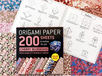 Бумажная книга «Origami Paper. 200 sheets. Cherry Blossoms. 15 cm» - фото №3 - миниатюра