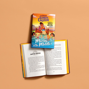 Паперова книга «The House on Sunrise Lagoon: Marina in the Middle», автор Ніколь Меллебі - фото №2 - мініатюра