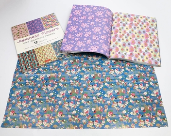 Бумажная книга «Japanese Flowers Gift Wrapping Papers - 12 sheets: 18 x 24 inch (45 x 61 cm) » - фото №3 - миниатюра