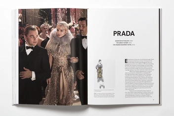 Бумажная книга «Fashion in Film», автор Кристофер Лаверти - фото №9 - миниатюра