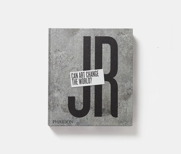 Бумажная книга «JR. Can Art Change the World?», автор Нато Томпсон - фото №2 - миниатюра