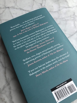 Бумажная книга «Shakespearean. On Life & Language in Times of Disruption», автор Роберт Маккрам - фото №2 - миниатюра