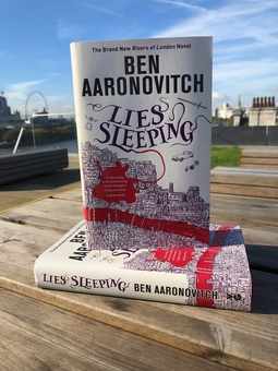 Бумажная книга «Lies Sleeping», автор Бен Ааронович - фото №5 - миниатюра