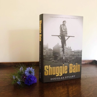Паперова книга «Shuggie Bain», автор Дуглас Стюарт - фото №4 - мініатюра