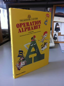 Паперова книга «Operation Alphabet», автор Аль Макквіш - фото №2 - мініатюра