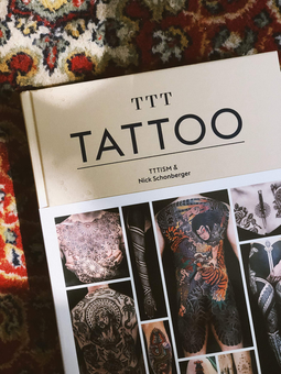 Паперова книга «TTT: Tattoo», автор Нік Шонбергер - фото №3 - мініатюра