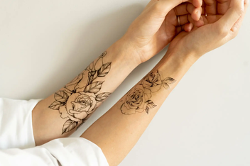  «Тимчасове тату Tattooshka Трояндова гілочка (TH-396)», бренда Tattooshka - фото №6 - миниатюра