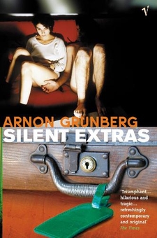 Бумажная книга «Silent Extras» - фото №1 - миниатюра