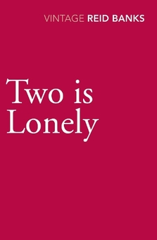 Бумажная книга «Two Is Lonely», автор Линн Рейд Бэнкс - фото №1 - миниатюра