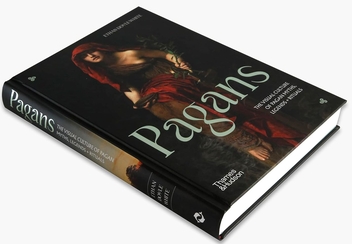 Бумажная книга «Pagans: The Visual Culture of Pagan Myths, Legends and Rituals», автор Итан Дойл Уайт - фото №4 - миниатюра