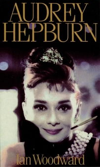 Бумажная книга «Audrey Hepburn», автор Иан Вудворд - фото №1 - миниатюра