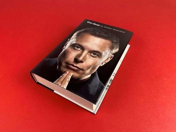 Бумажная книга «Elon Musk», автор Уолтер Айзексон - фото №6 - миниатюра