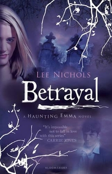 Паперова книга «Betrayal», автор Лі Ніколс - фото №1 - мініатюра