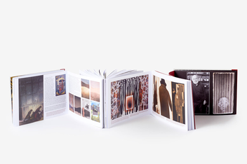Бумажная книга «Si Lewen's Parade: An Artist's Odyssey--Limited Edition», автор Си Левен - фото №4 - миниатюра