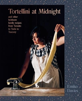 Паперова книга «Tortellini at Midnight», автор Еміко Девіс - фото №1 - мініатюра