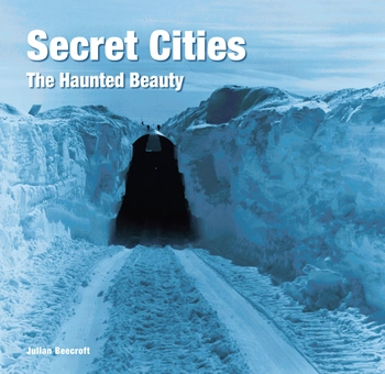 Бумажная книга «Secret Cities: The Haunted Beauty», автор Джулиан Бикрофт - фото №3 - миниатюра