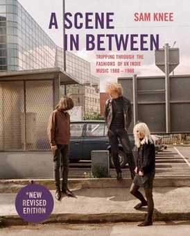 Паперова книга «A Scene In Between», автор Сем Кні - фото №1 - мініатюра