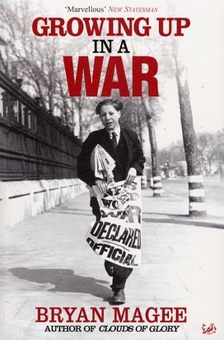 Бумажная книга «Growing Up In A War», автор Брайан Маги - фото №1 - миниатюра