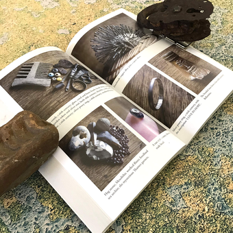 Бумажная книга «Mudlarking», автор Лара Майклем - фото №4 - миниатюра