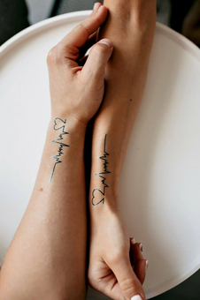  «Тимчасове тату Tattooshka Закохані сердця (WM-067)», бренда Tattooshka - фото №4 - миниатюра