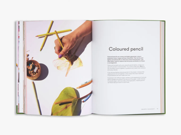 Паперова книга «Art Class: Flowers and Foliage: Creating Contemporary Botanical Art», автор Сара Хенкінсон - фото №4 - мініатюра